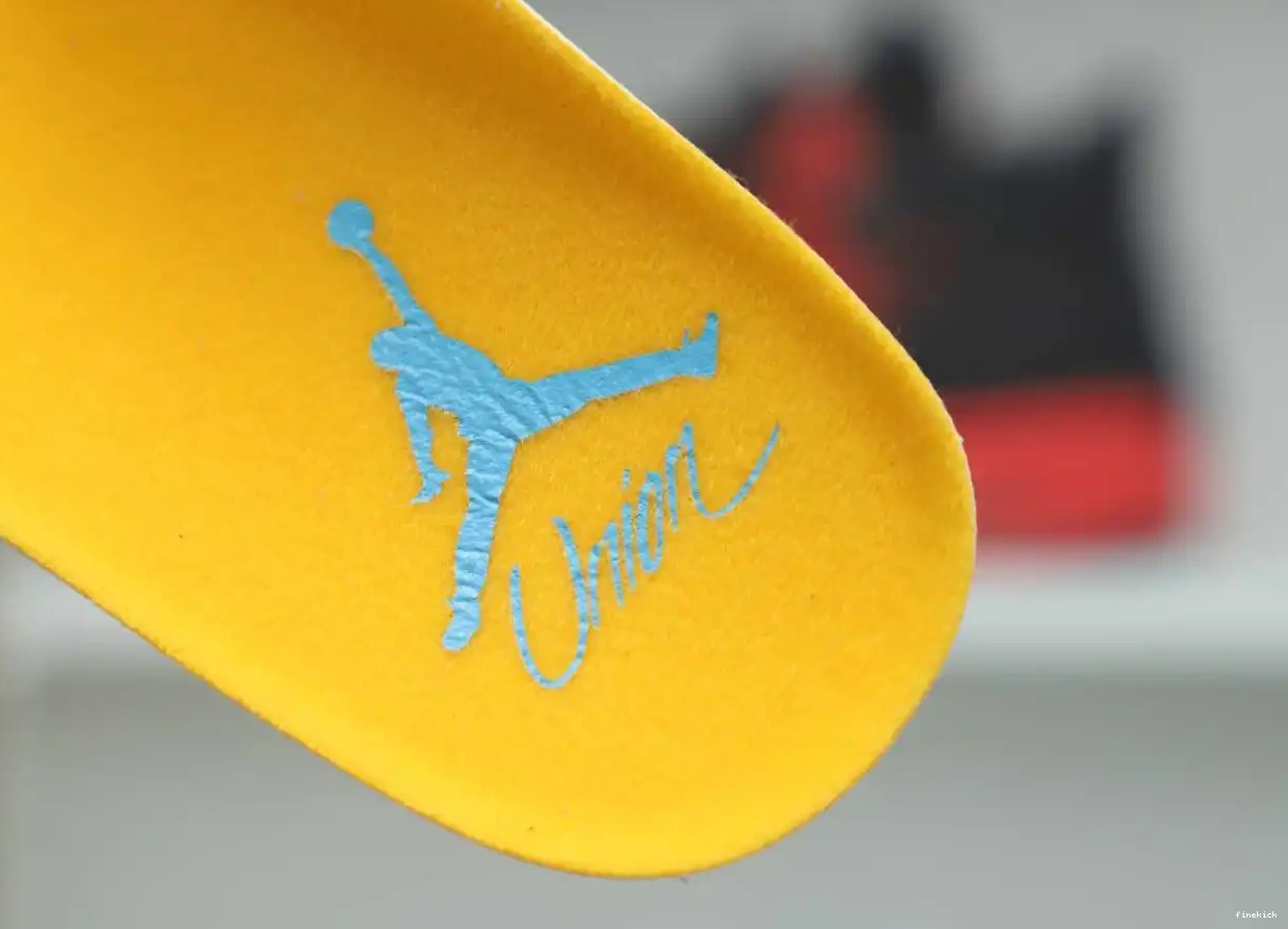 LA RETRO 'TAUPE AIR HAZE' JORDAN 4 X UNION 0519